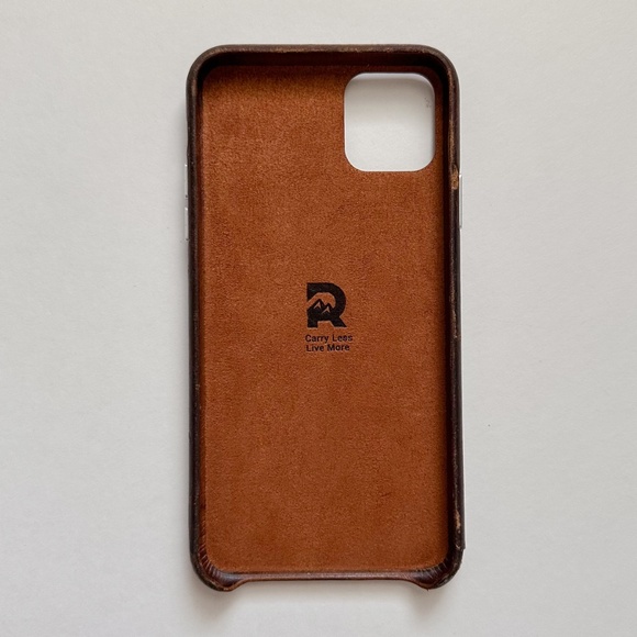 The Ridge Leather Apple iPhone XR Case - Picture 7 of 10